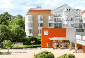 المدخل الرئيسي لعيادة هيليوس إيميل فون بيرينج